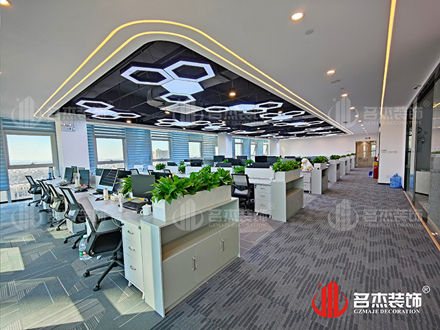 開(kāi)放辦公區(qū)裝修設(shè)計(jì)